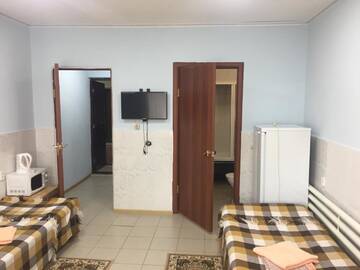 Фото номера Стандартный четырехместный номер Гостиница Адмиралъ г. Казань 5