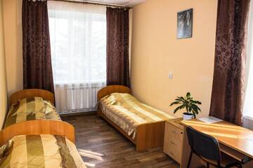 Фото номера Трехместный номер эконом-класса с общей ванной комнатой Мини-отель на Набережной г. Казань 3
