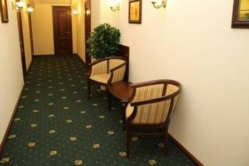 Фото номера Трехместный стандарт Гостиница Перекресток Джаза г. Казань 9