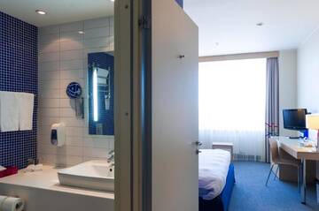 Фото номера Стандартный номер Гостиница Park Inn Kazan г. Казань 9