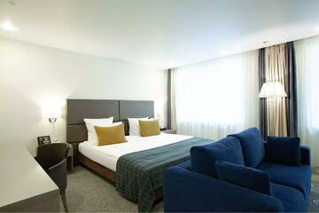 Фото номера Номер полулюкс бизнес Гостиница Luciano Residence г. Казань 5