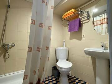 Фото номера Двухместный номер Делюкс с 1 кроватью и душем Гостиница Happy House Hostel г. Казань 3