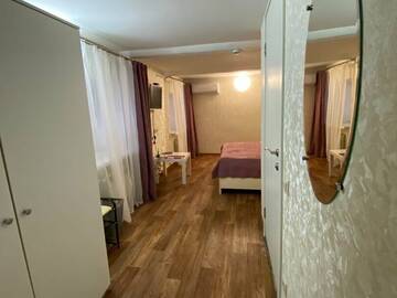 Фото номера Двухместный номер Делюкс с 1 кроватью и душем Гостиница Happy House Hostel г. Казань 4