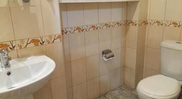Фото номера Улучшенный двухместный номер с 2 отдельными кроватями Гостевой дом Дом Хиллз г. Казань 6