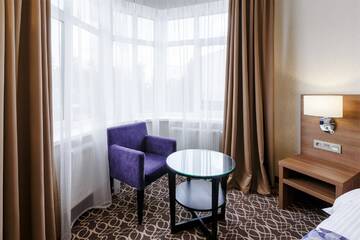 Фото номера Бизнес с двуспальной кроватью KING SIZE Гостиница Raymond г. Казань 11