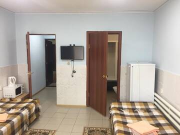 Фото номера Стандарт четырехместный Гостиница Адмиралъ г. Казань 3