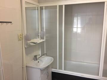Фото номера Стандарт четырехместный Гостиница Адмиралъ г. Казань 4