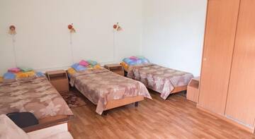 Фото номера Трехместный номер 4 категории однокомнатный в двухкомнатном блоке Гостиница  Фатима г. Казань 2